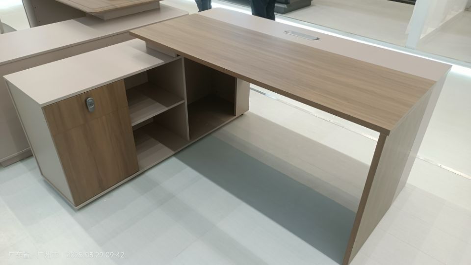 YD331016A 155*140 OFFICE DESK