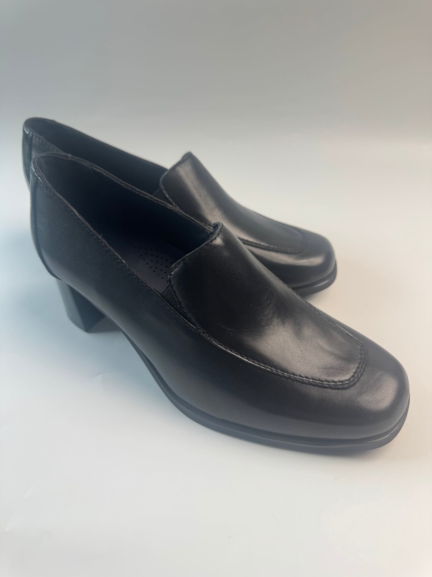 High heel ladies leather shoes