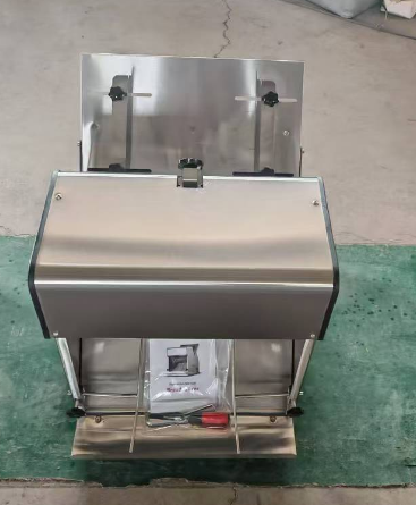 XNF #1600 BREAD SLICER