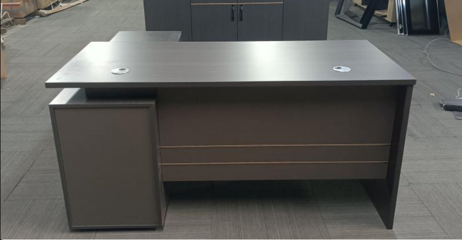 YF284-140A OFFICE TABLE