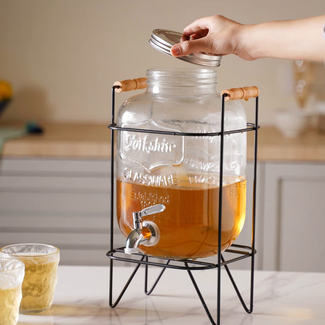 1841-4 glass dispenser with stand