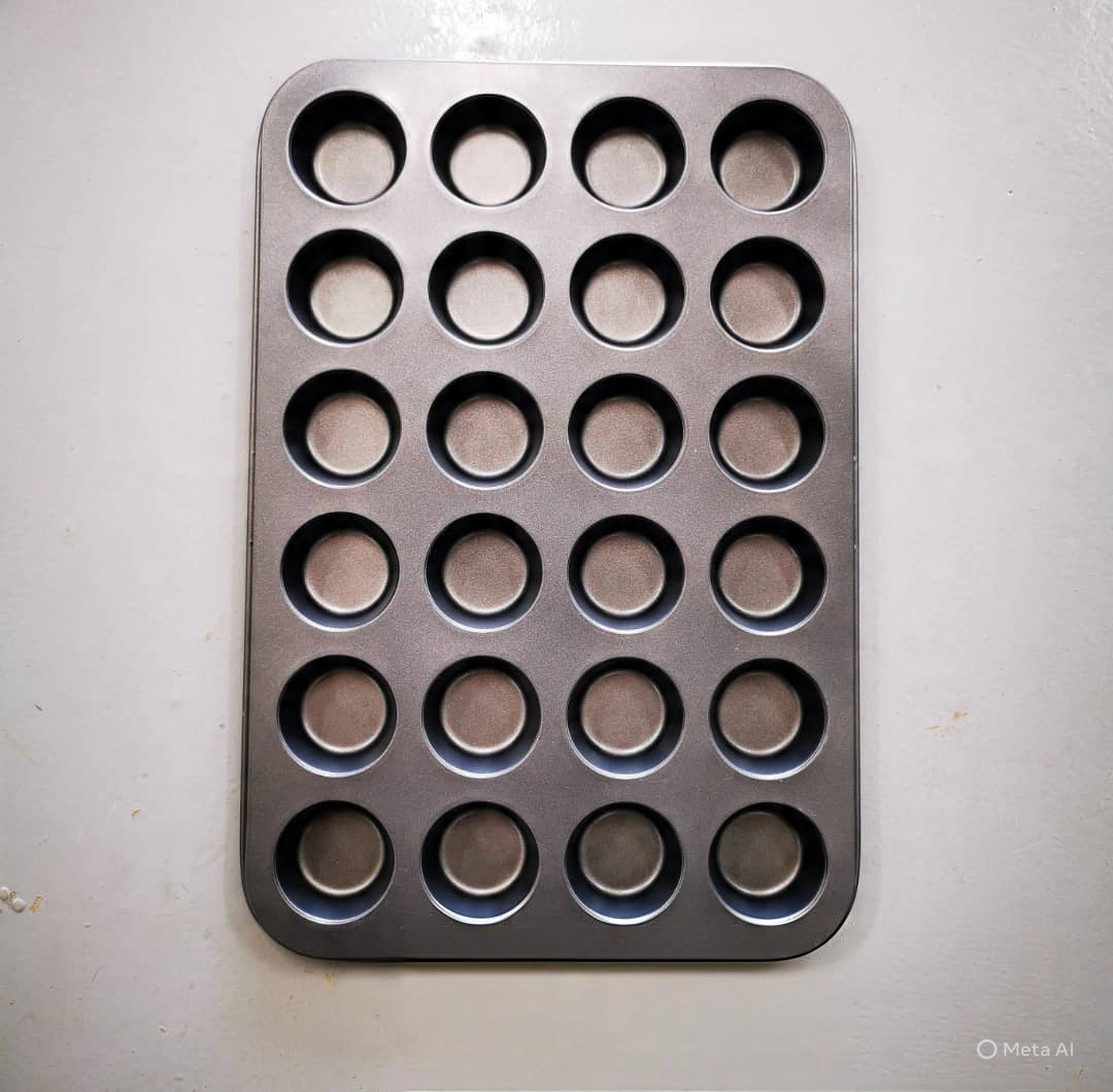 622 cupcake baking tray 24 holes