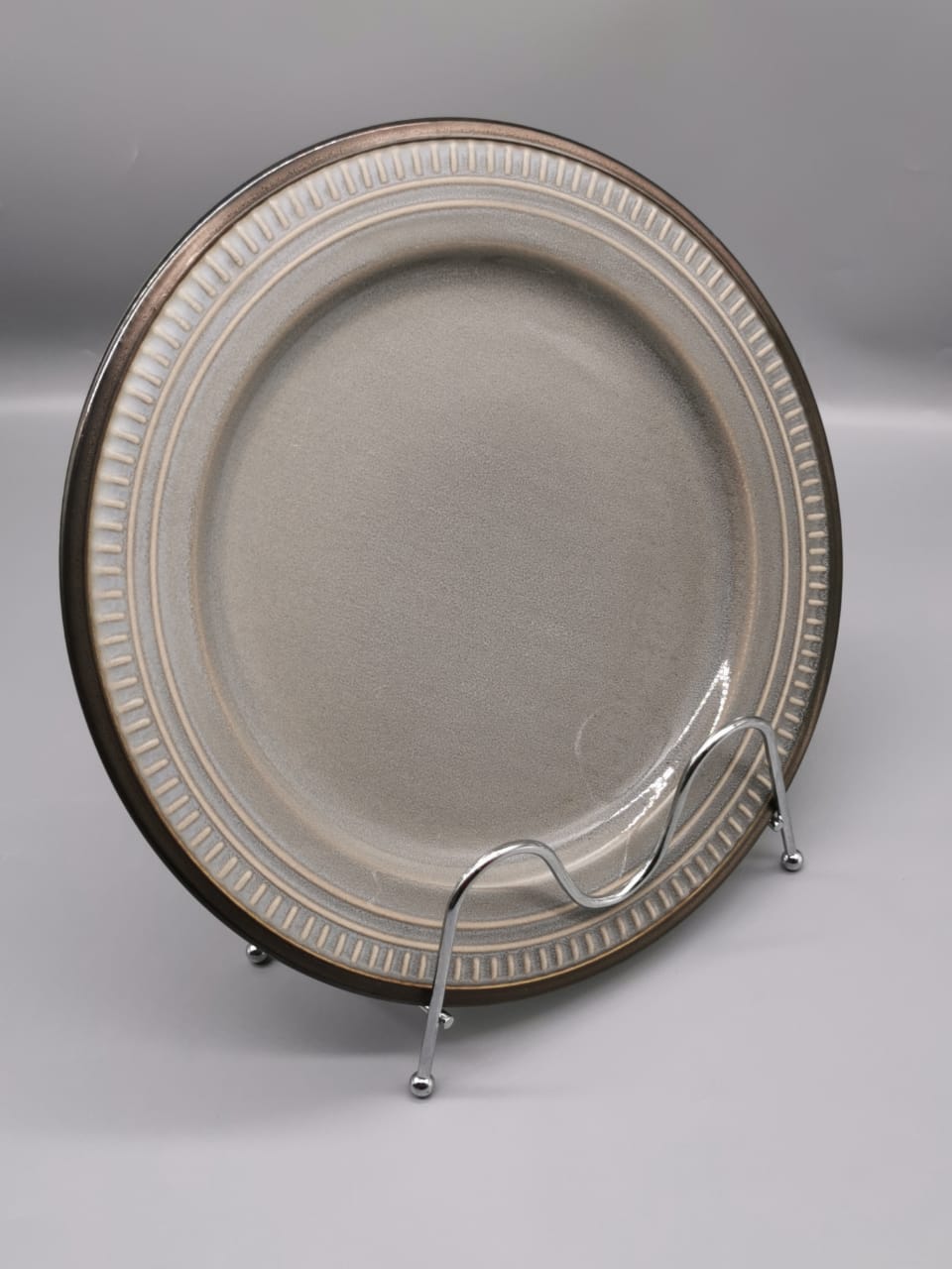 LT186 GREY PLATE 10INCH