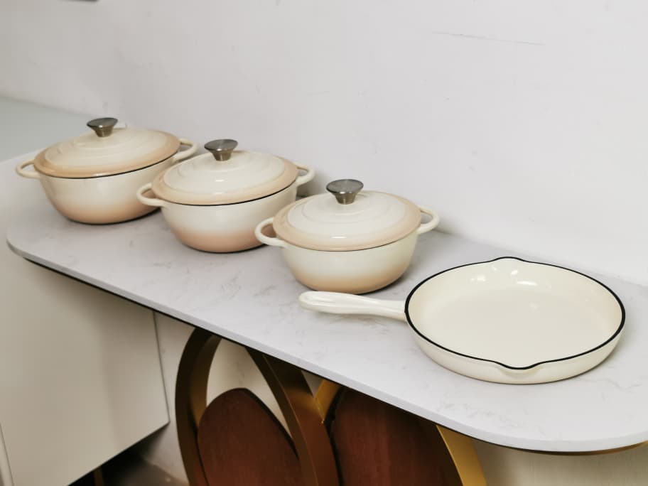SA 7PCS CAST IRON COOKWARE
