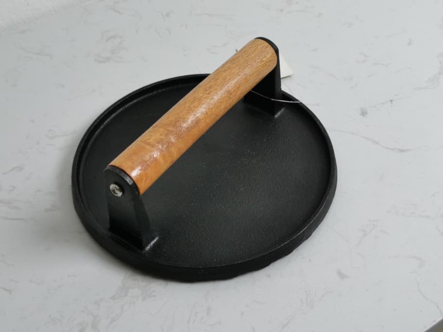Steak press round