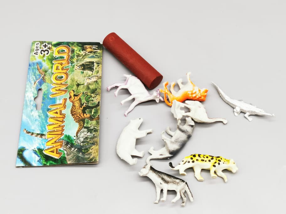 Animal world toy set