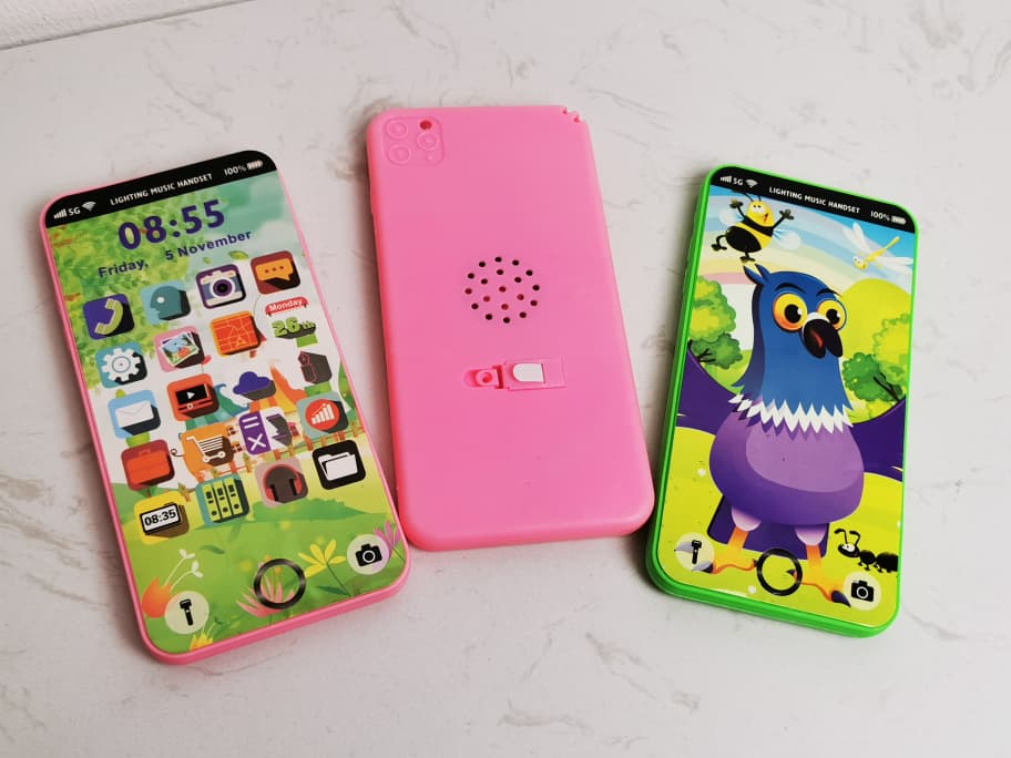 Toy phone no.829
