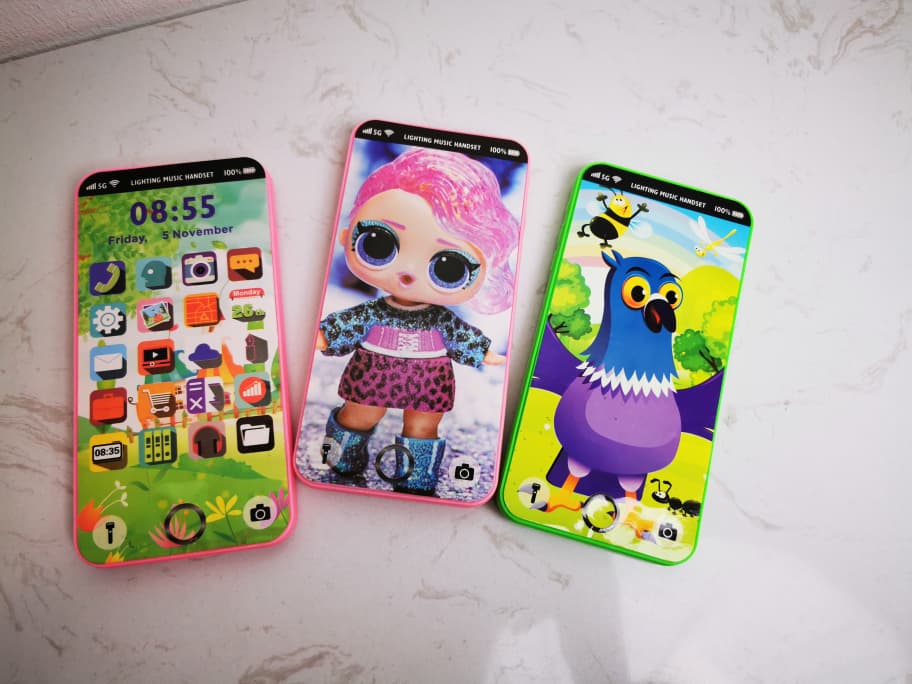 Toy phone no.829