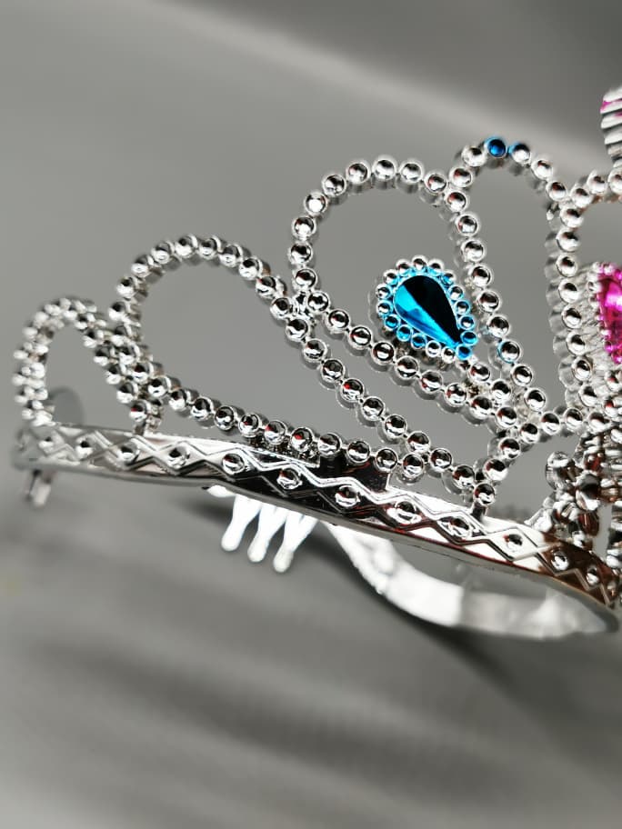 21-2749-2 party crown