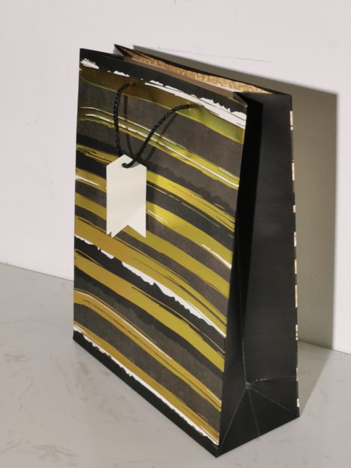 8777 GIFT BAG