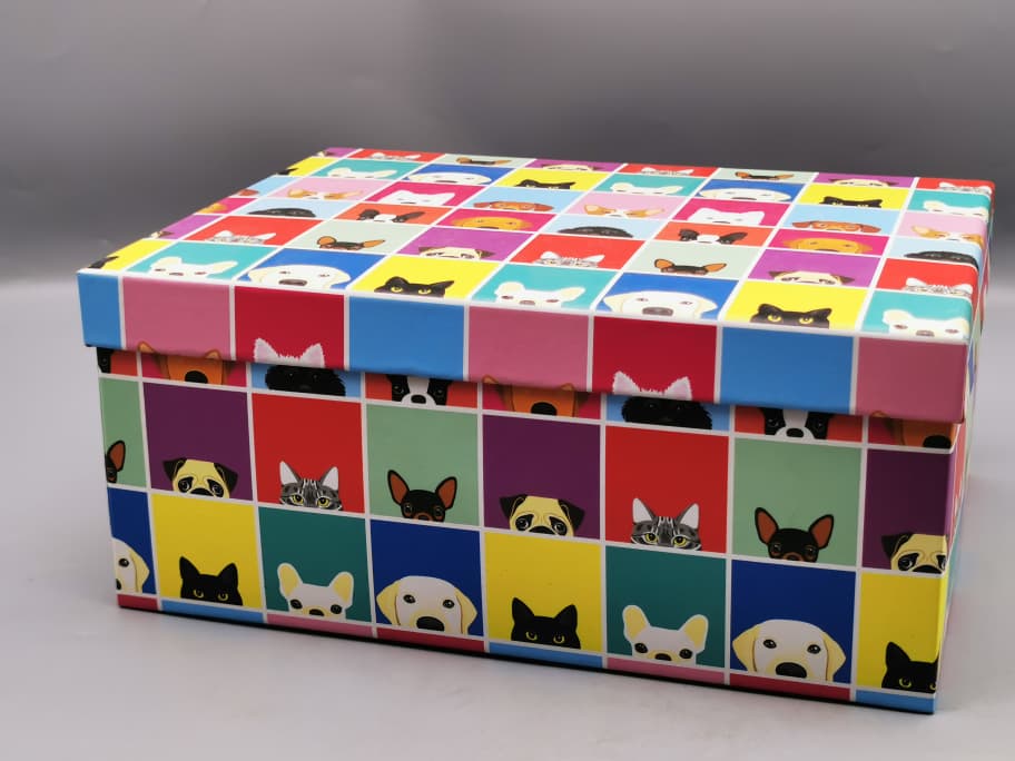 GIFT BOX