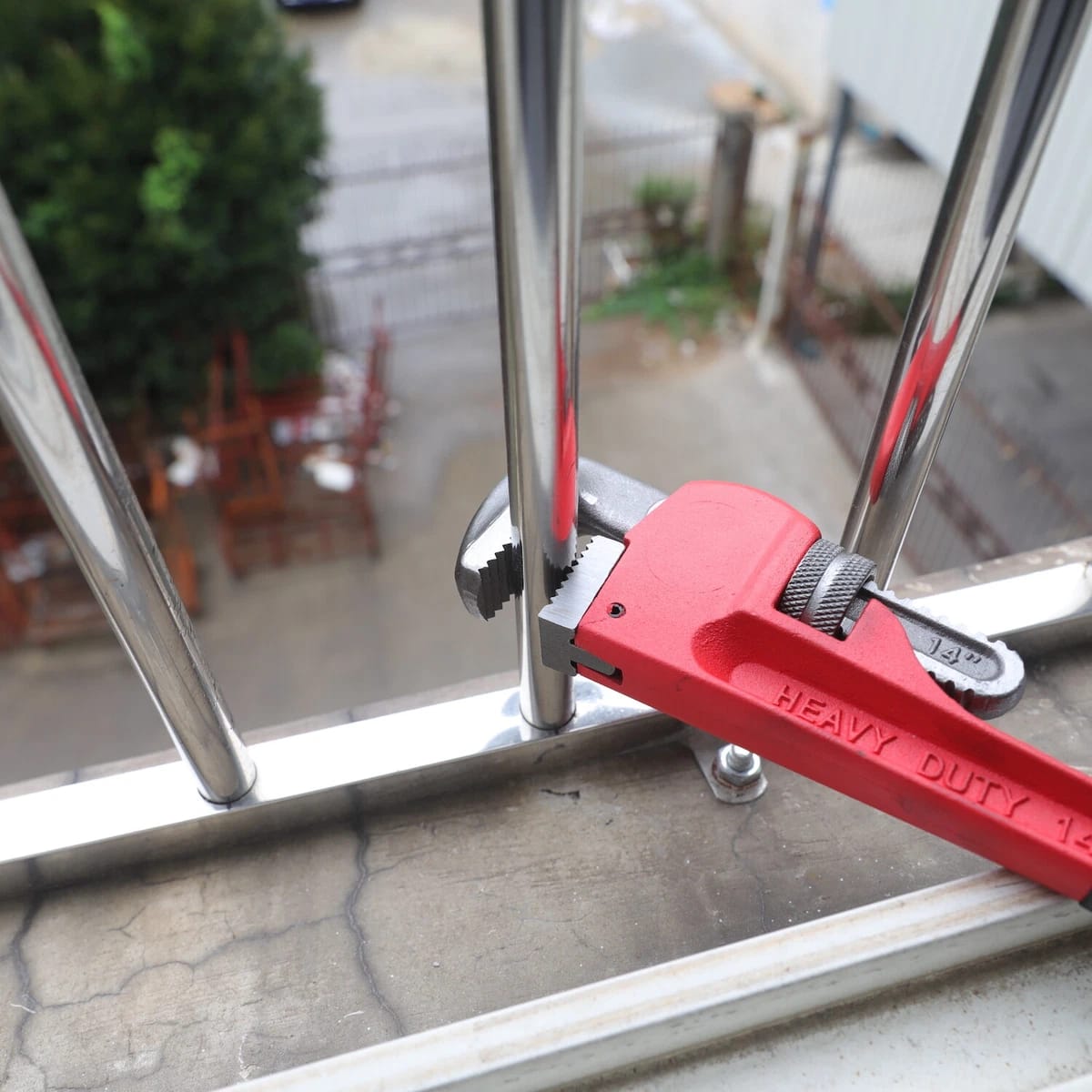 Mpt pipe wrench 18"