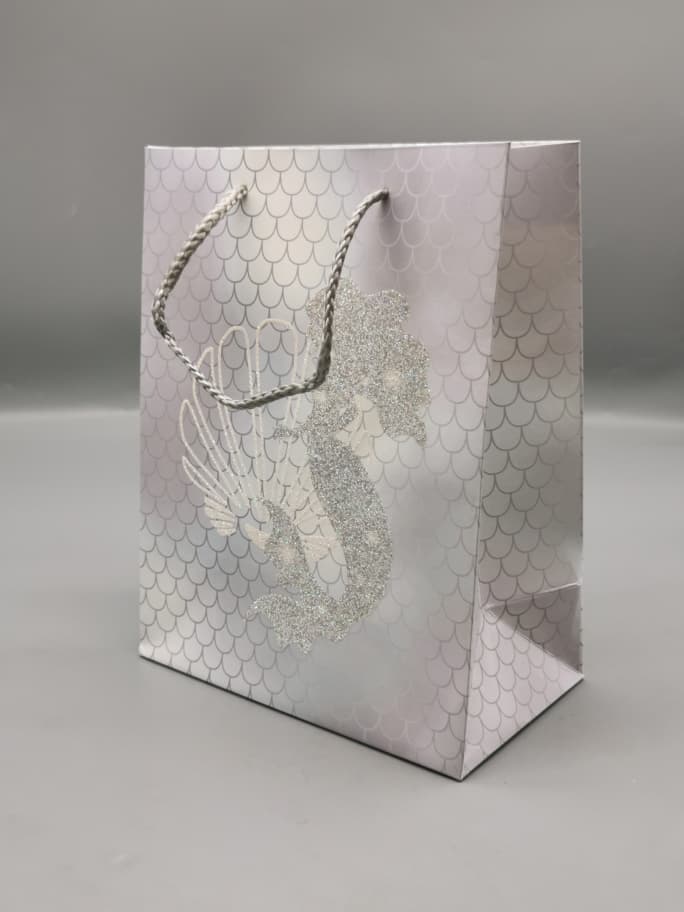 HS6854 GIFT BAG MEDIUM